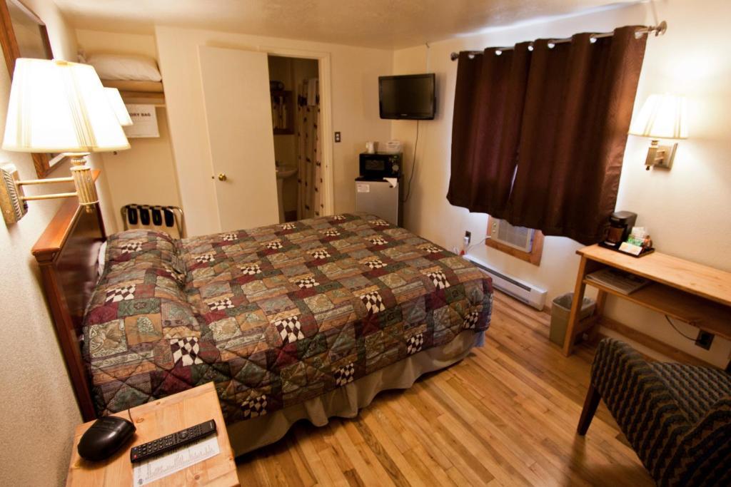 Falls Motel Thompson Falls Chambre photo