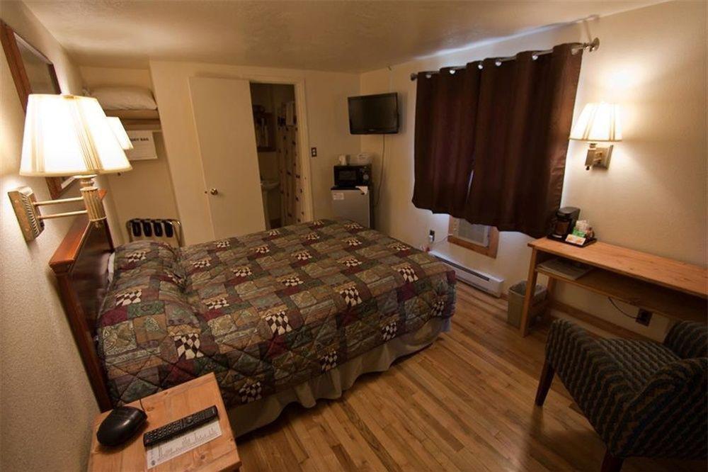 Falls Motel Thompson Falls Extérieur photo