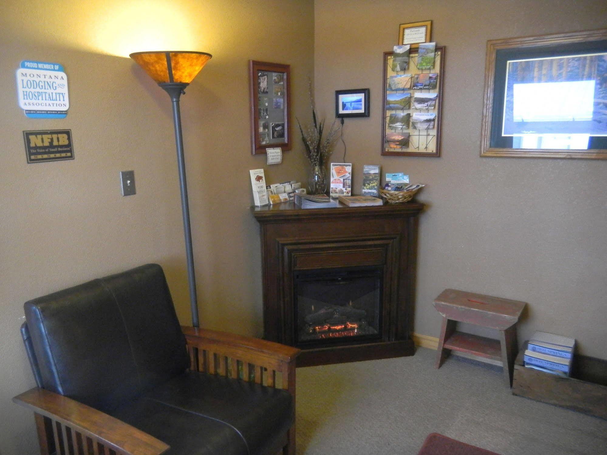 Falls Motel Thompson Falls Extérieur photo
